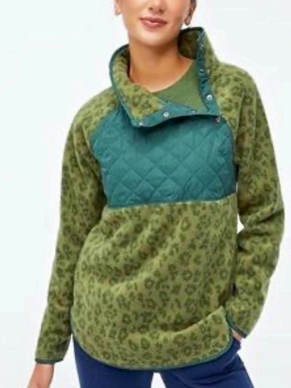 J.Crew Quilted Fleece Pullover in Green Leopard Green - Small